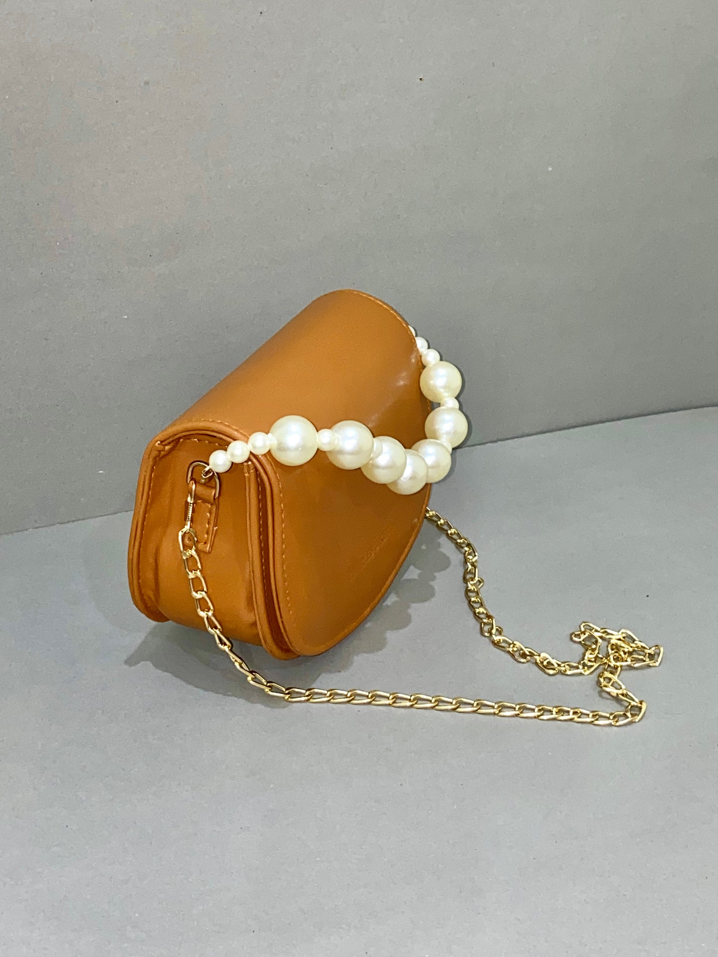 Pearl Handle Mini Bag – Tan Brown