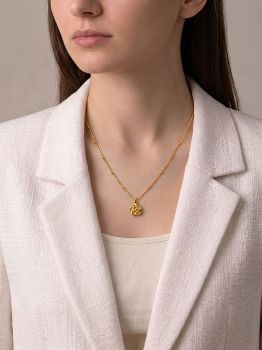 Rose Pendant Necklace
